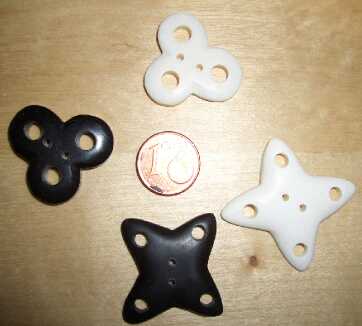 Bild: 3-Kreise Perle aus Horn (schwarz) - 11mm