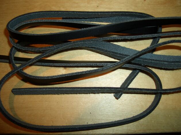 Bild: JOLIE - Lederband flach schwarz - 6mmx85cm