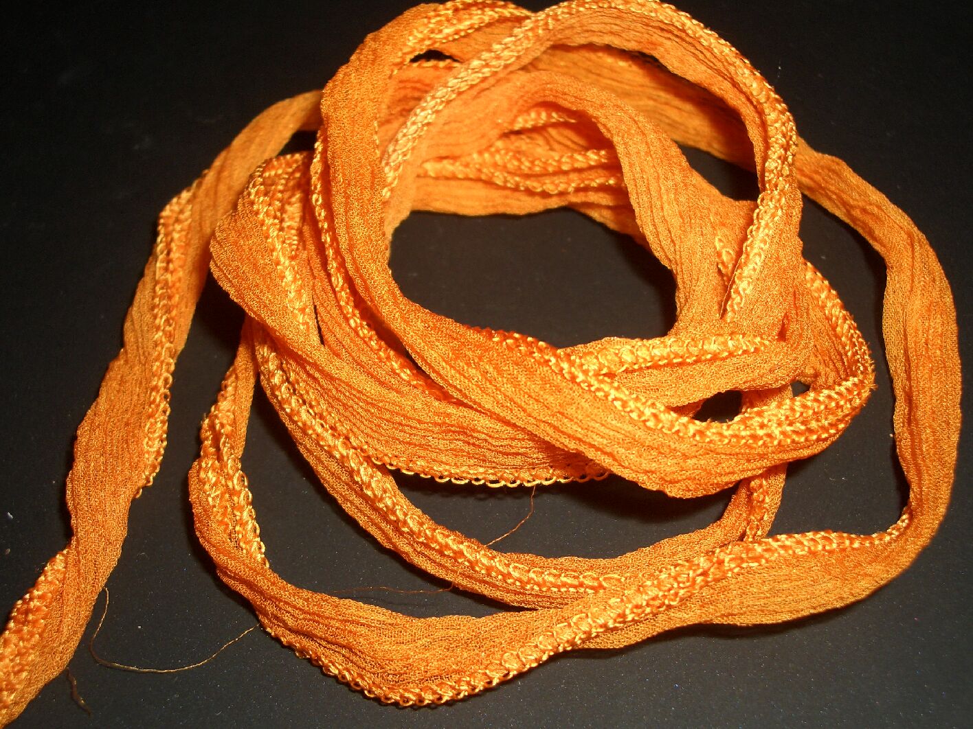 Bild: Handgefärbtes Seidenband 105cm/2cm orange