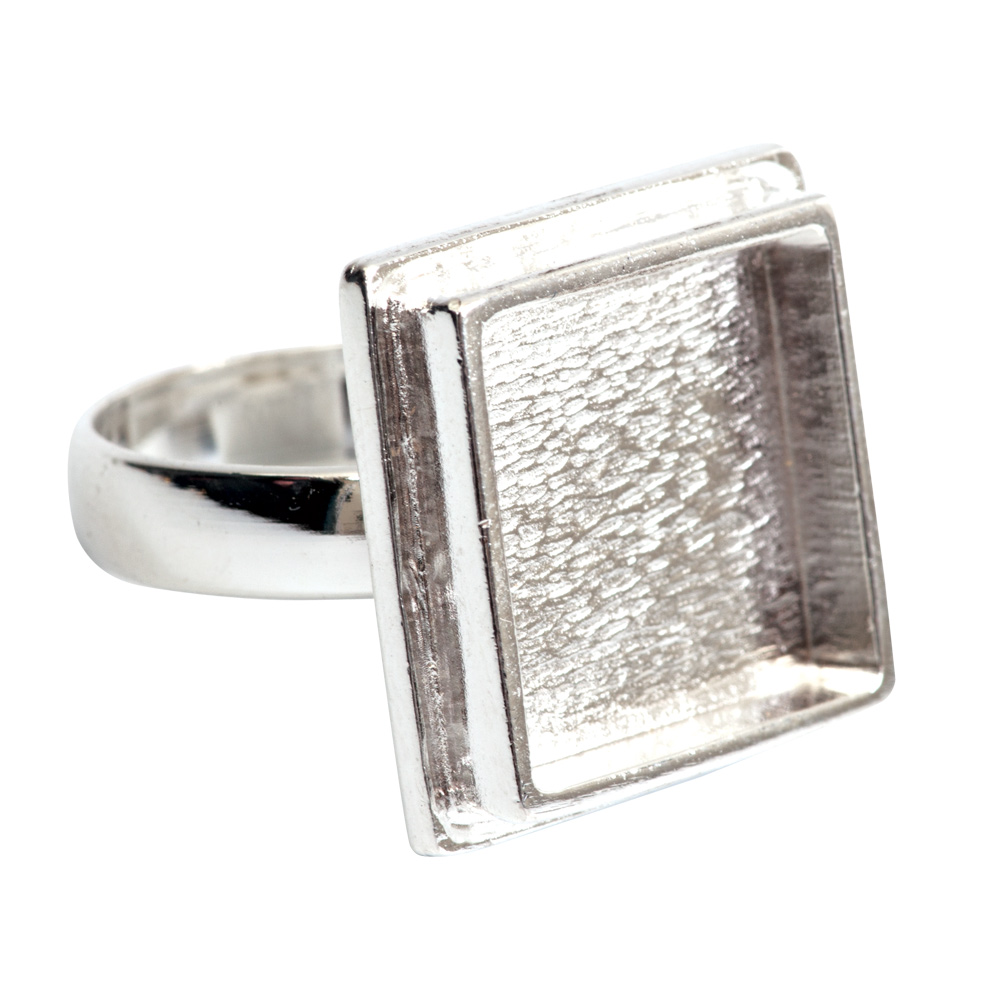 Bild: Nunn Design - Ring mit Sterling Silber eckig