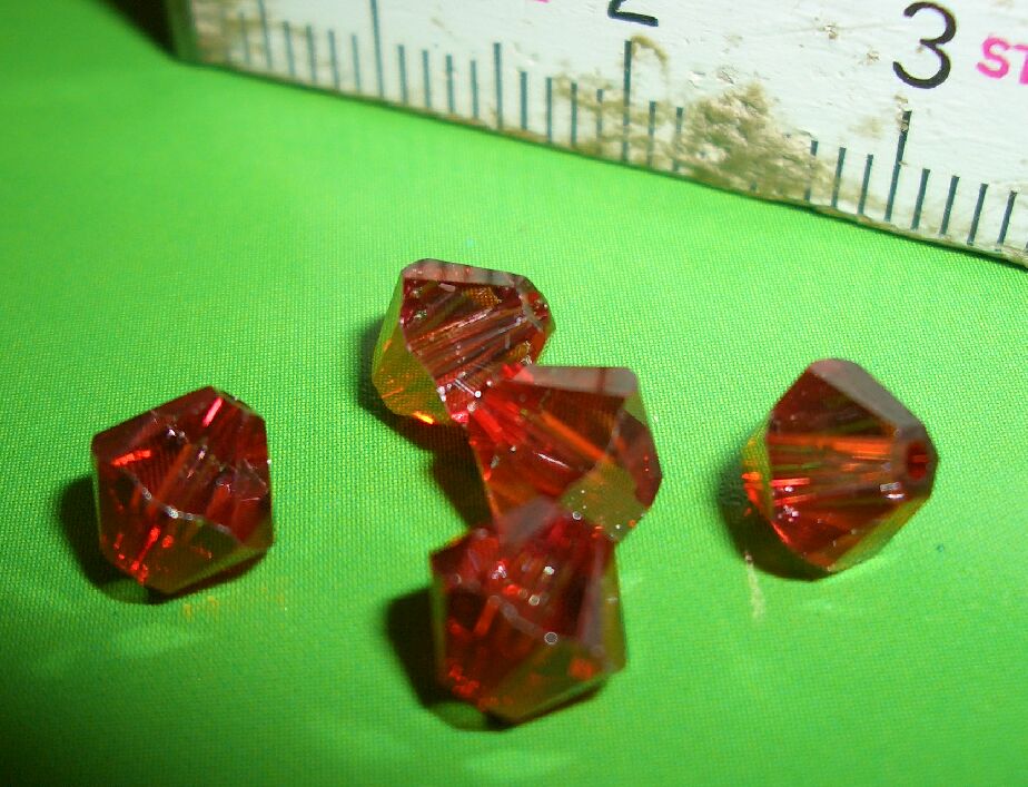 5328 (alte 5301) - Crystal Red Magma - 6mm	
