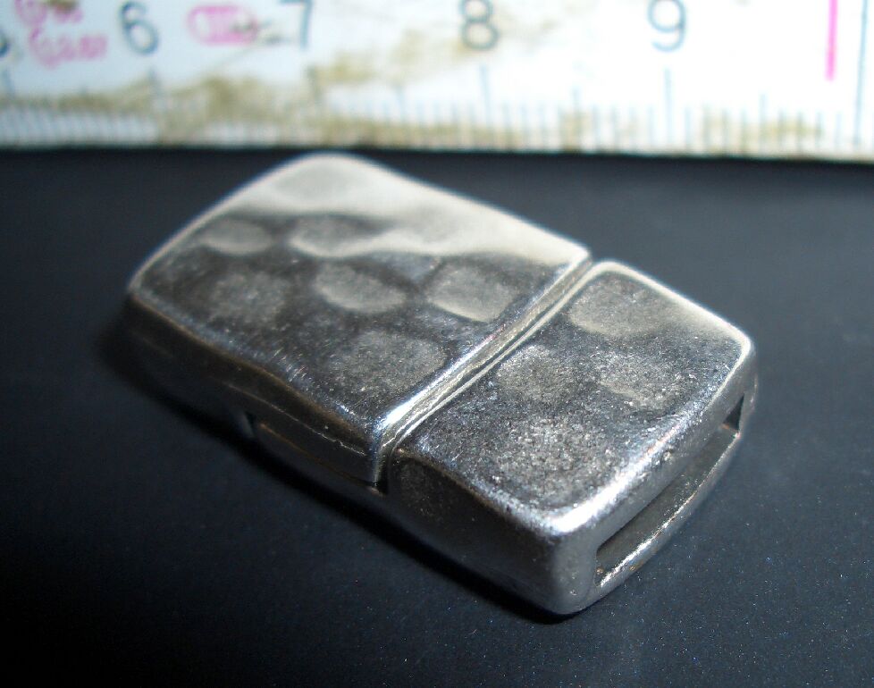 Flache Magnetschlie&szlig;e - antiksilber - 25x13mm	