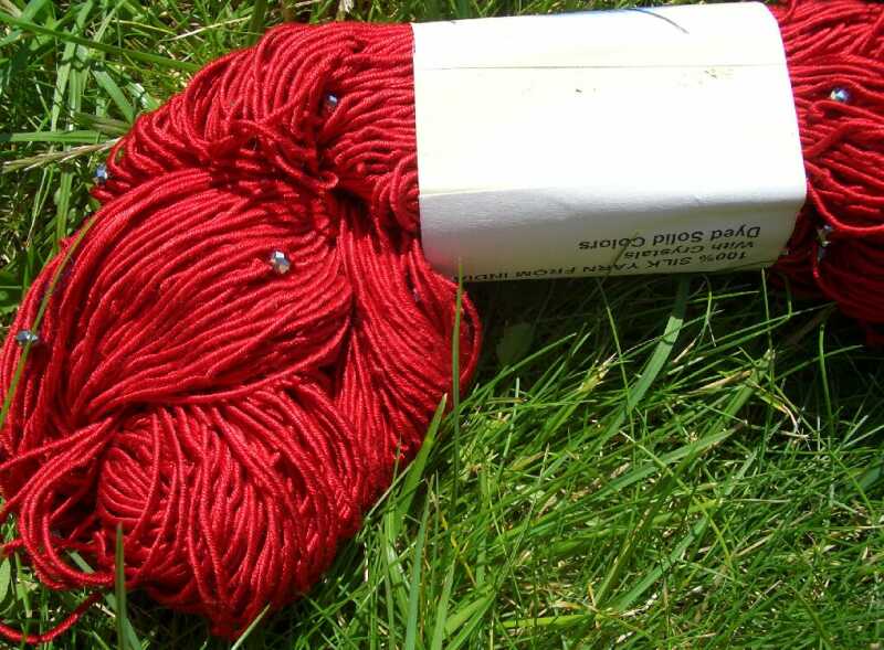 Dupioni Silk & Crystals - Rot & Grau - 50g