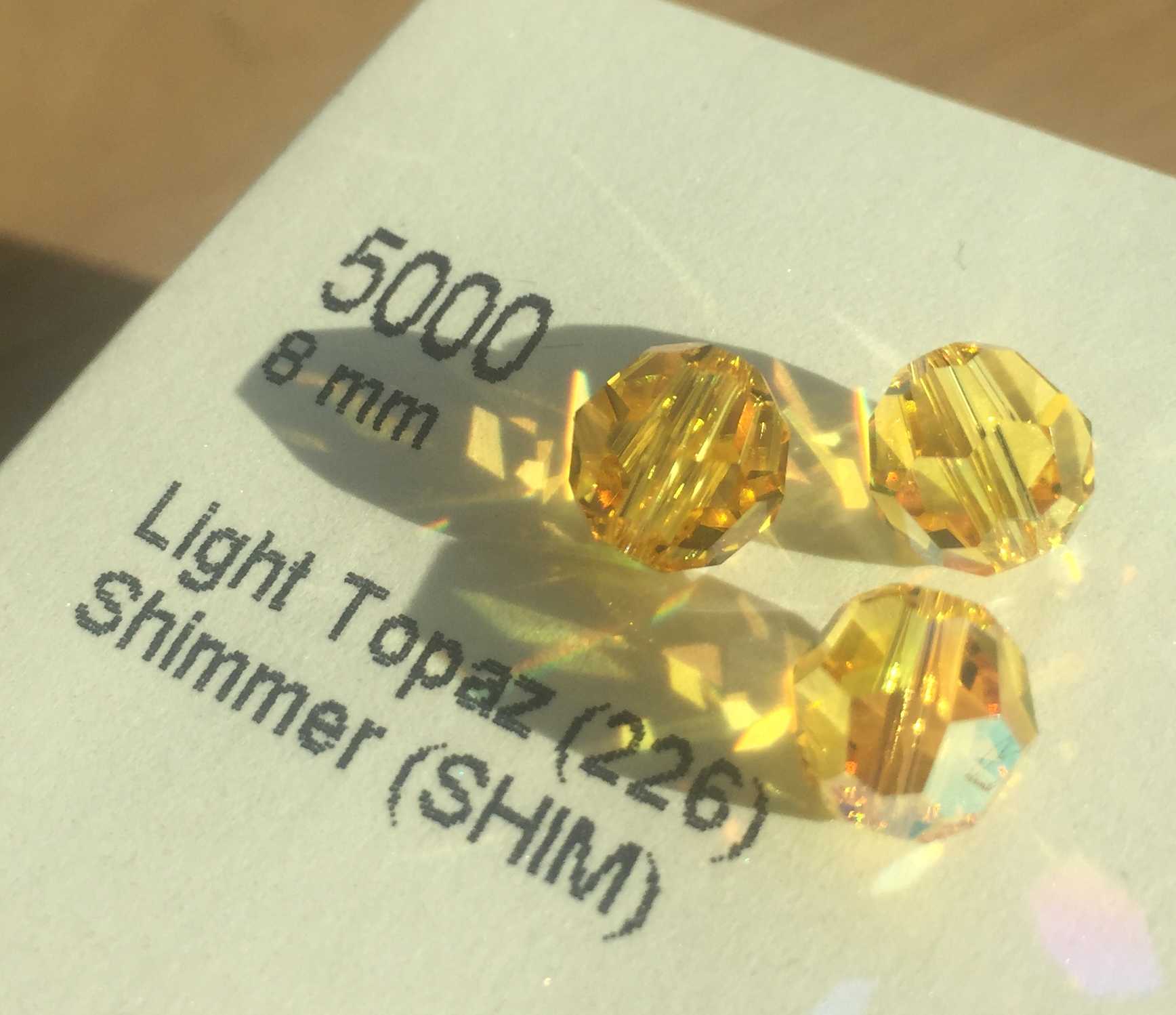 5000 - Light Topaz Shimmer (226SHIM) - 8mm
